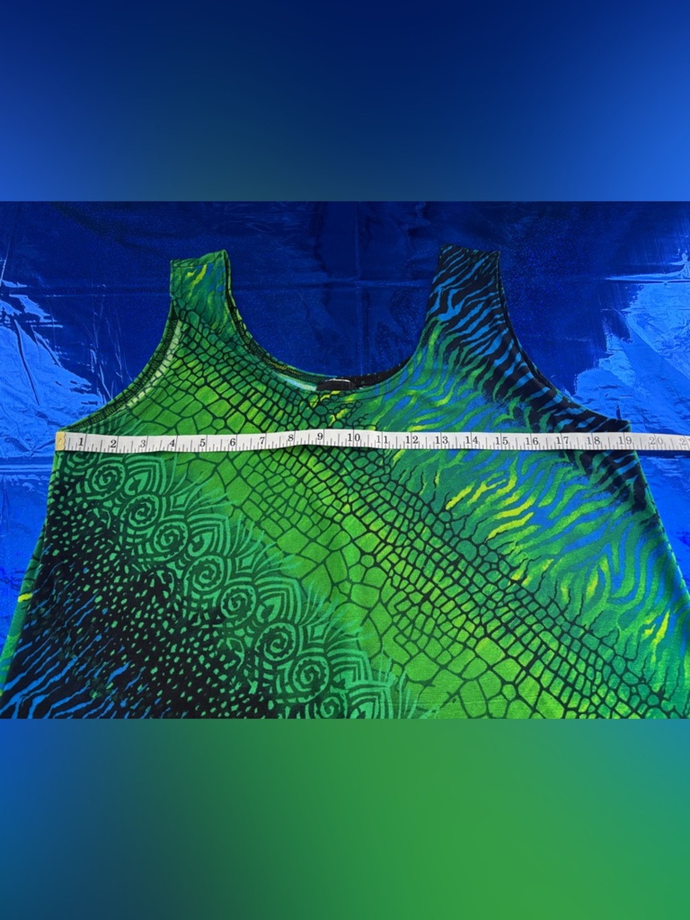 Green and Blue Patterned Maxi Dress - Picture 6 of 9